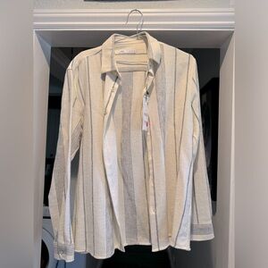 NWT Zara Off White & Navy Button Up